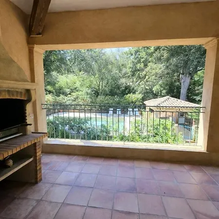 Vue Piscine A 2 Pas De La 라마튜엘