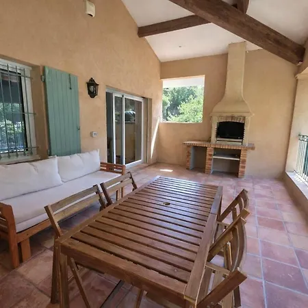 Vue Piscine A 2 Pas De La Ramatuelle