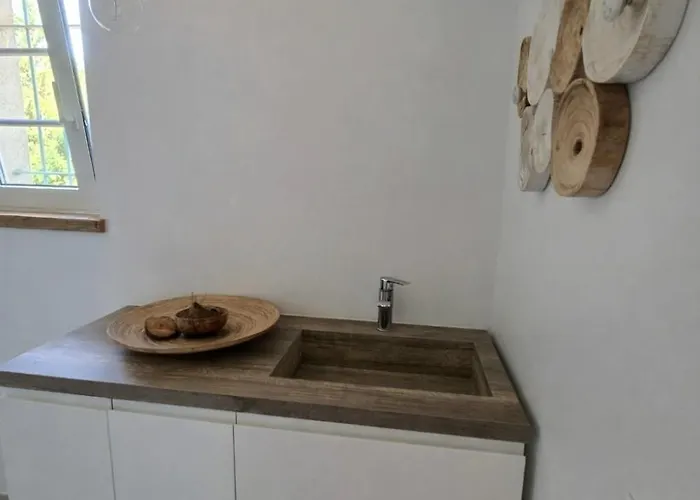 Vue Piscine A 2 Pas De La Appartement Ramatuelle